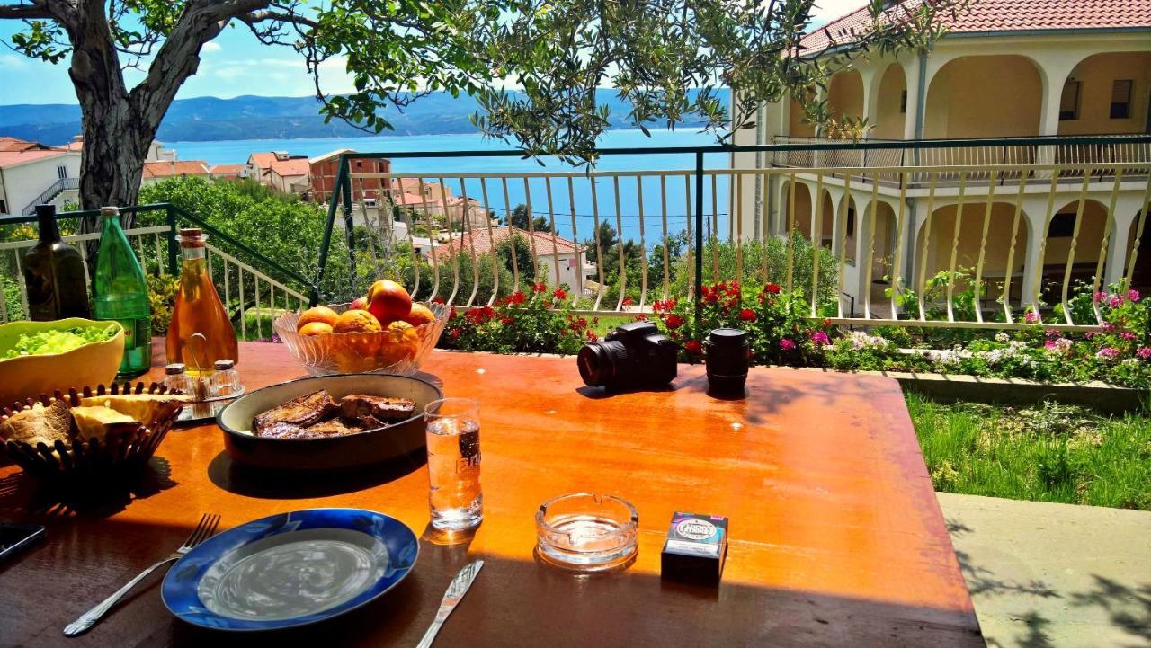 Holiday Home Jozo Omis Exterior photo