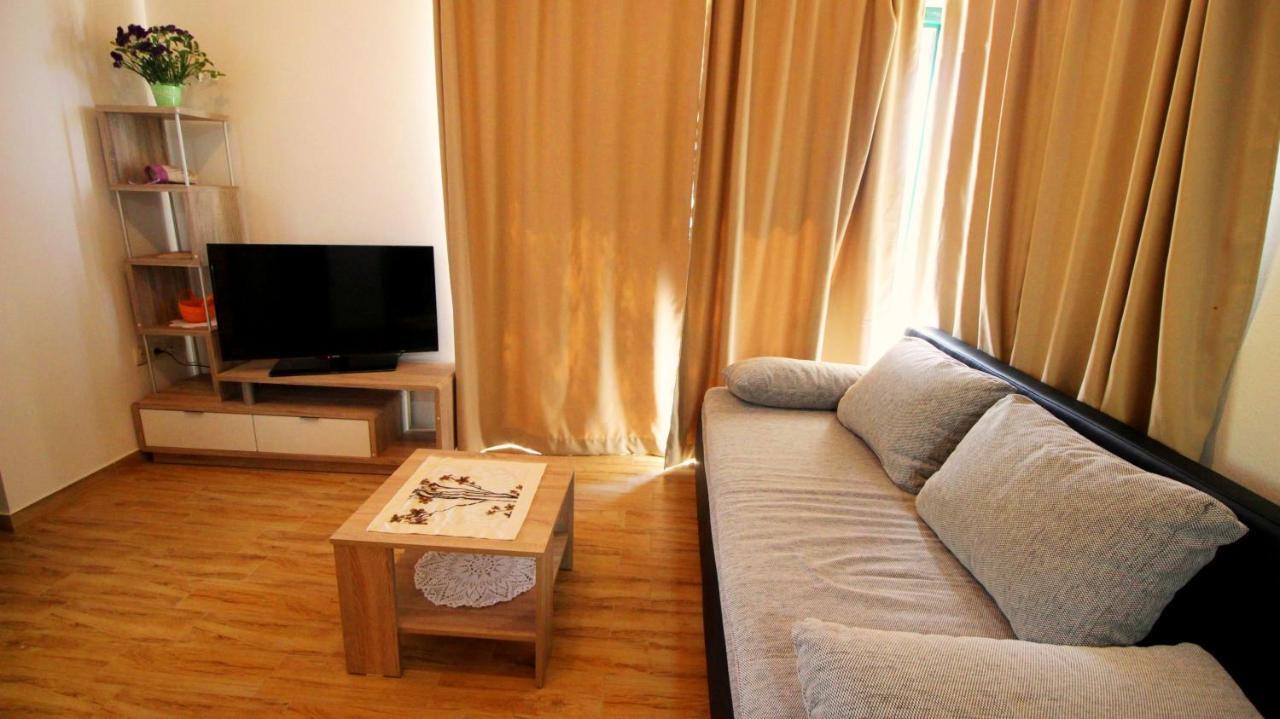 Holiday Home Jozo Omis Exterior photo